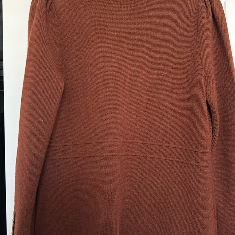 Talbots sweater blazer
Chestnut brown 💯 merino wool, size M - Picture 4 of 8